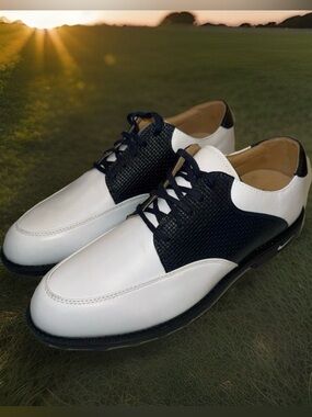 Nike Air Bella Last golf shoes NWOT size 9 never worn